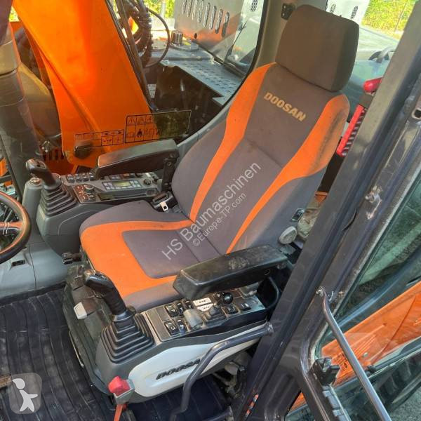 Rýpadlo Doosan W-5