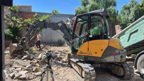 Rupsgraafmachine Mecalac