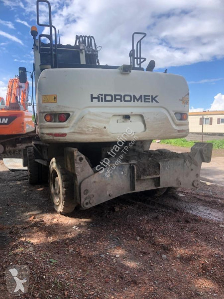 جرافة Hidromek 140W-3B