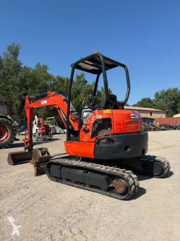 جرافة صغيرة Kubota