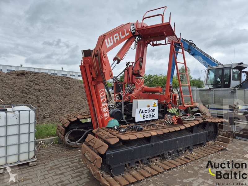 Excavator  HDS
