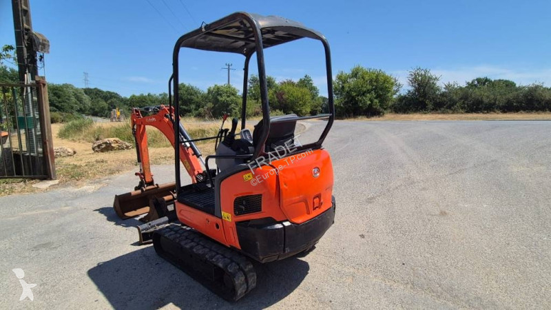 جرافة Kubota 0164