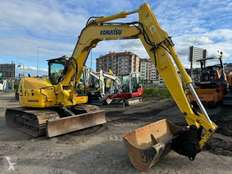 Rýpadlo Komatsu MR8