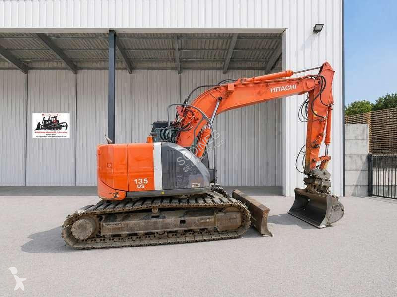 جرافة Hitachi ZX135 US3
