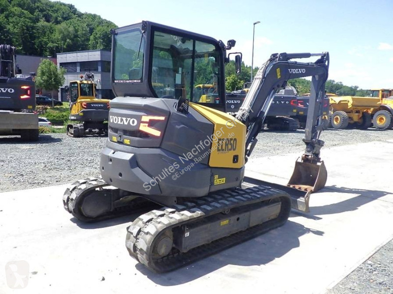 جرافة Volvo ECR F