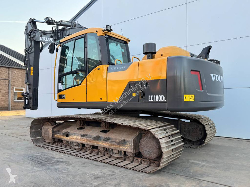 Rýpadlo Volvo L - Triple Boom / Hammer Lines