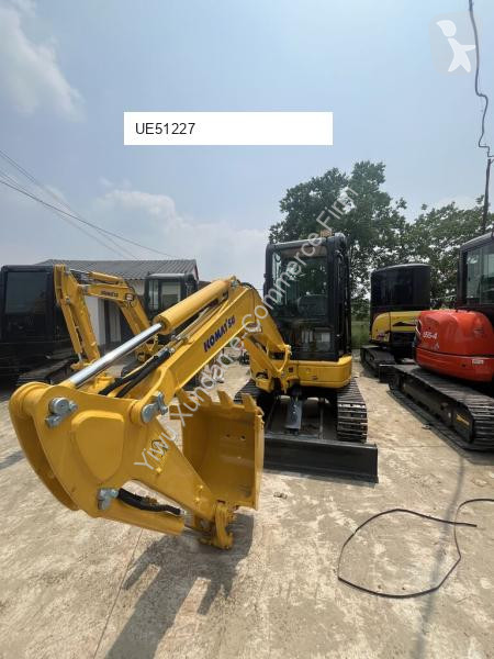 Lopatový nakládač Komatsu
