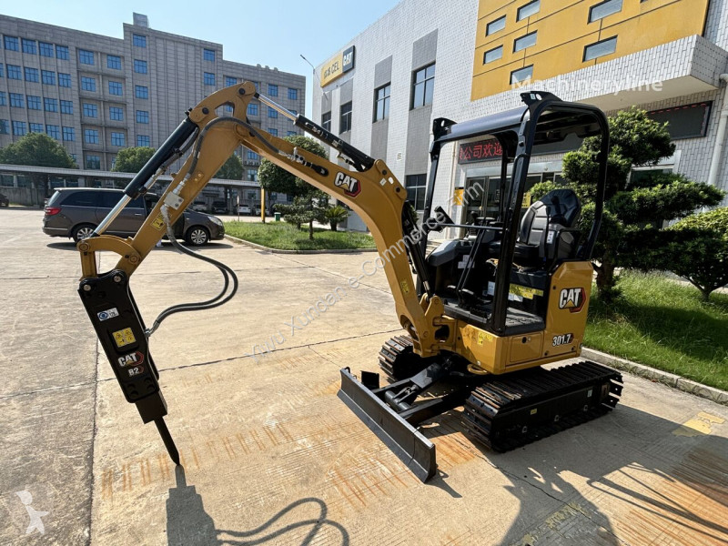 Excavator Caterpillar 301.7CR