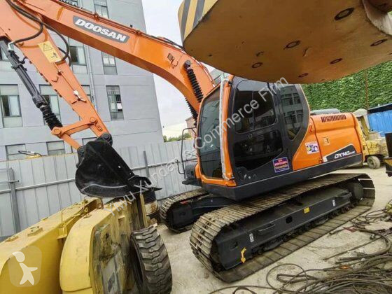 جرافة Doosan