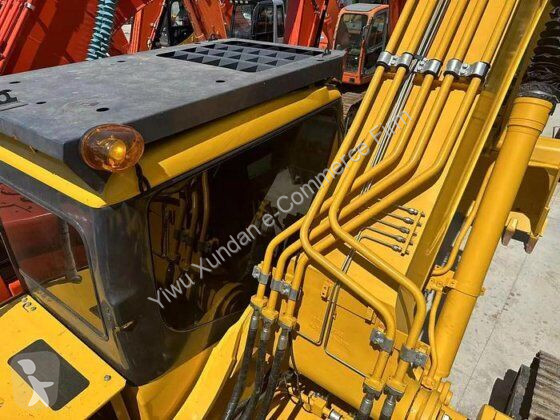 جرافة Komatsu