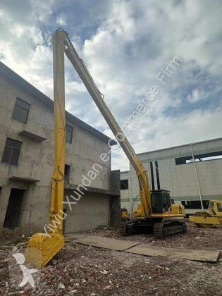 جرافة Komatsu 8