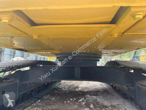 Rýpadlo Komatsu 8