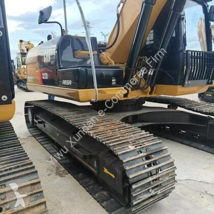 جرافة Caterpillar 2 L