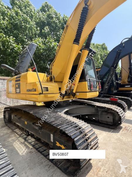 Rýpadlo Komatsu 8