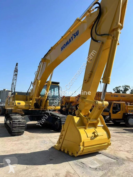 جرافة Komatsu 0-7