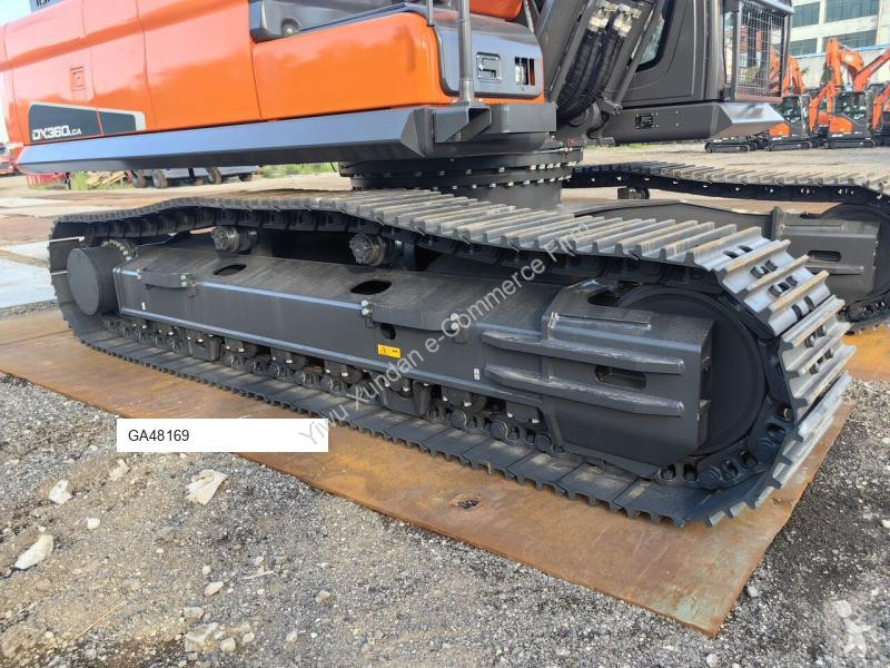 Lopatový nakládač Develon DX360LCA-7B