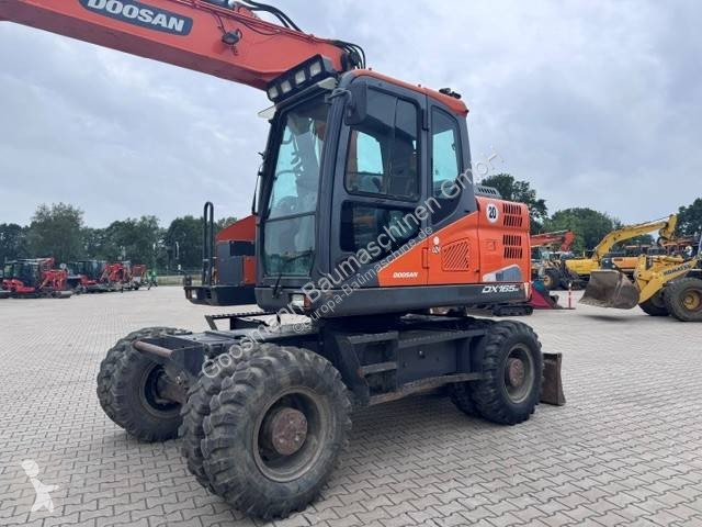جرافة Doosan W-5