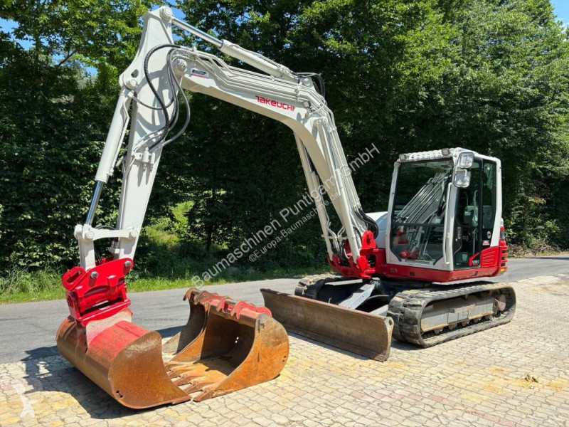 Rýpadlo Takeuchi 2902