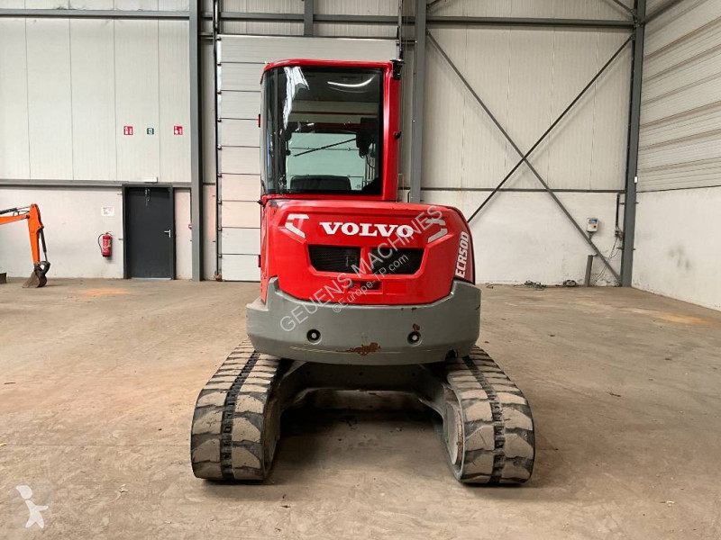 جرافة Volvo ECR D