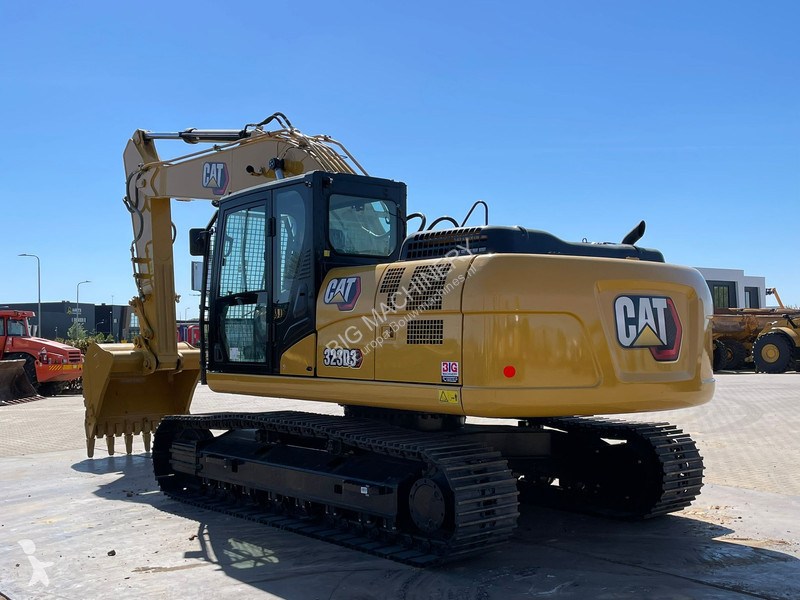 Excavator Caterpillar 3