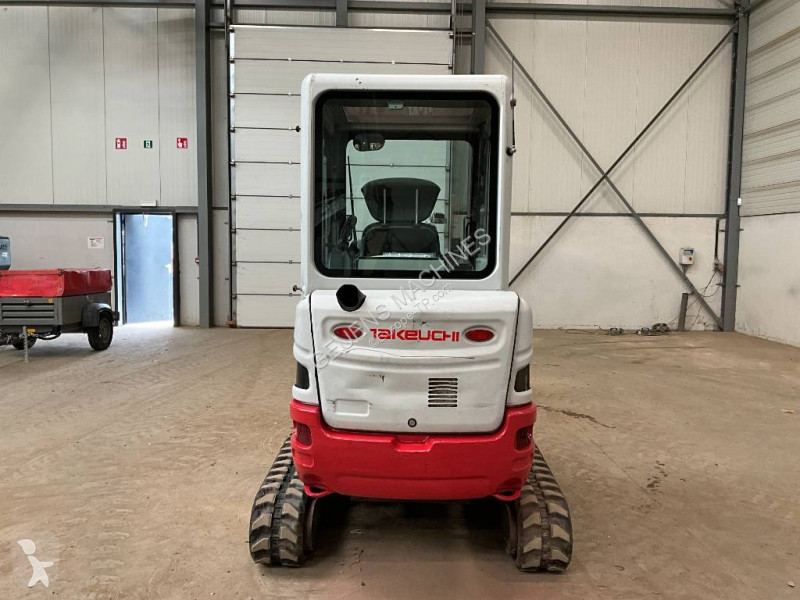 Rýpadlo Takeuchi TB 225