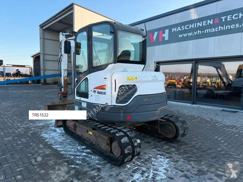 جرافة Bobcat E62