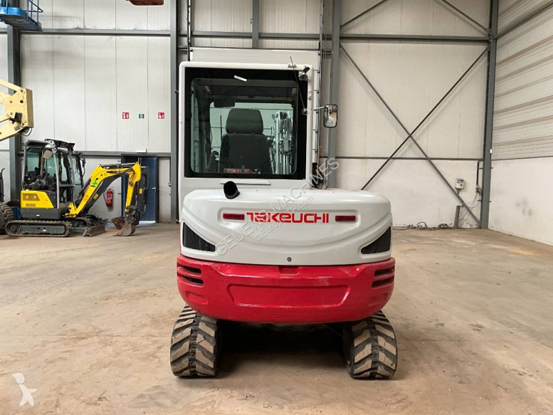 Rýpadlo Takeuchi TB 240