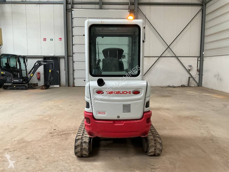 Rýpadlo Takeuchi TB 225