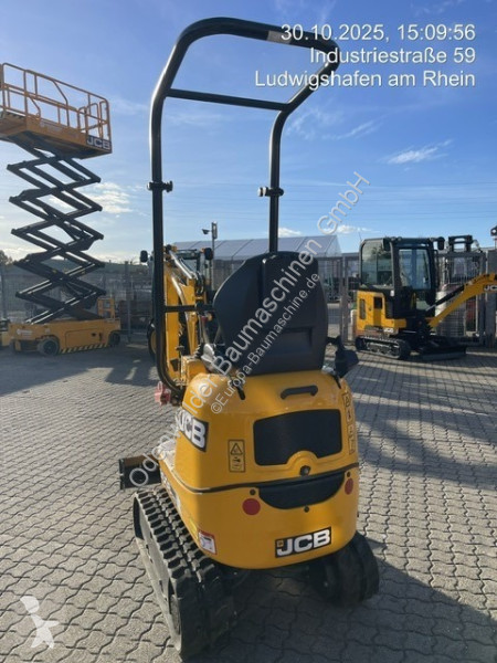 Lopatový nakládač JCB
