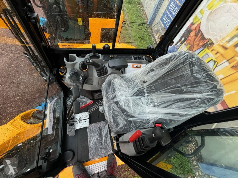 جرافة JCB  26C-1