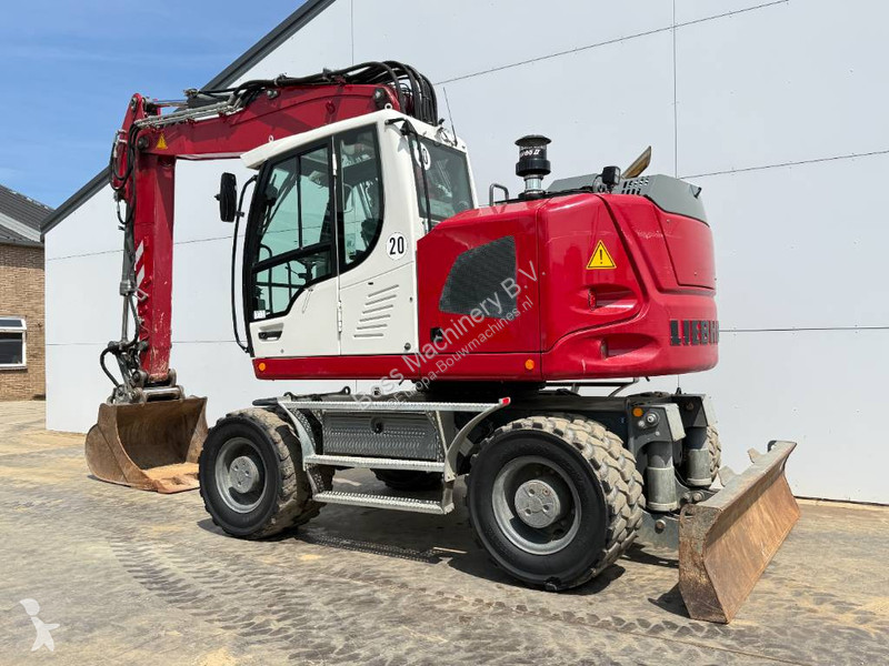 جرافة Liebherr A918  - Likufix / Triple Boom