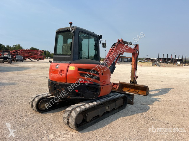 Lopatový nakládač Kubota  U48-4
