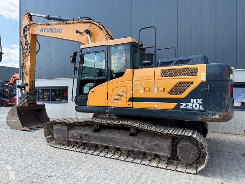 جرافة Hyundai HX 220 L - L - HX 220