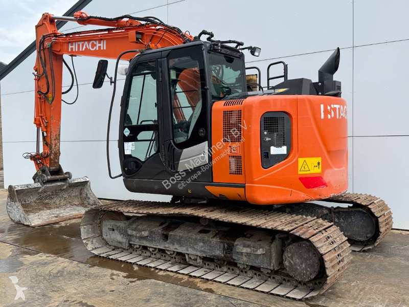 جرافة Hitachi - Quick Coupler / Automatic Greasing
