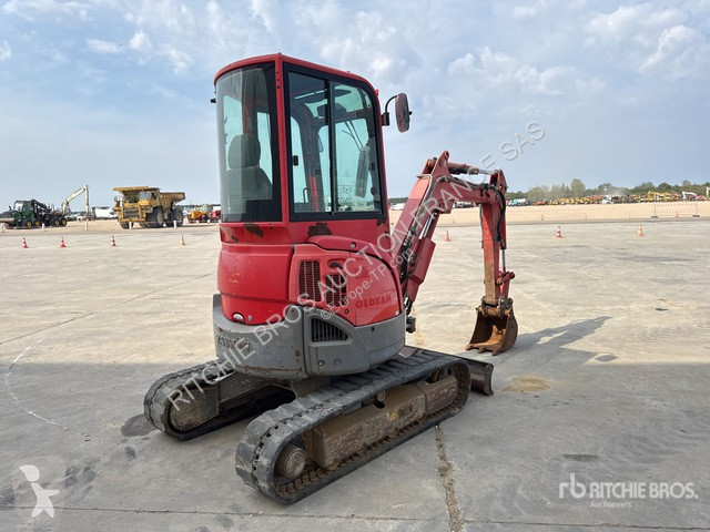Экскаватор Yanmar 4