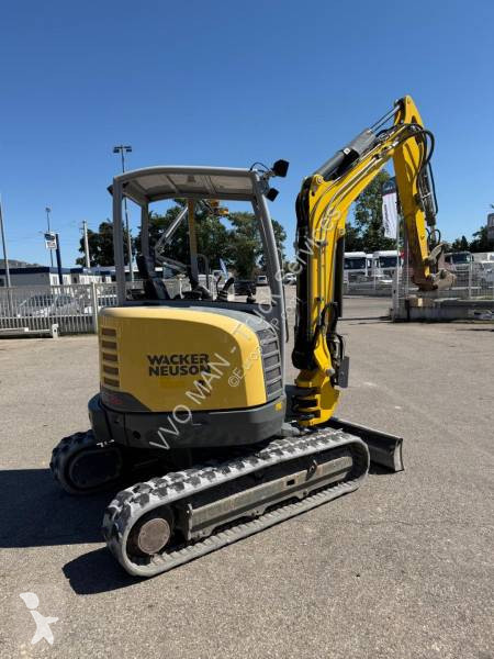 جرافة Wacker Neuson
