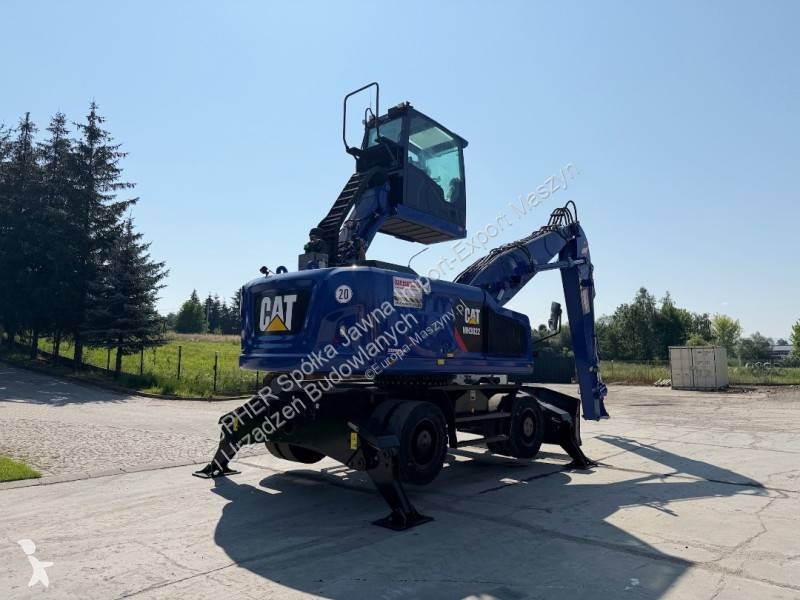 Lopatový nakládač Caterpillar MH3022