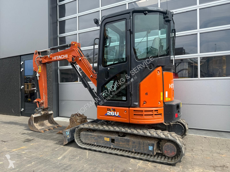 Koparka Hitachi ZX26U-6