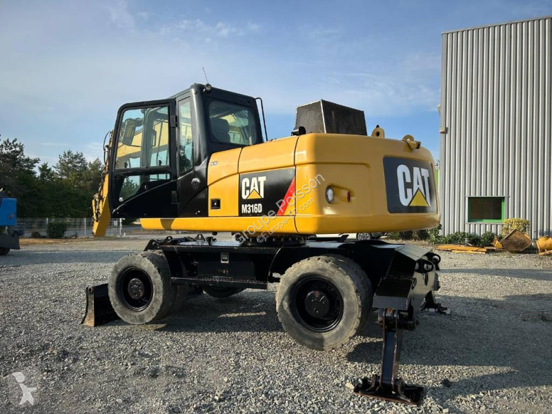جرافة Caterpillar D