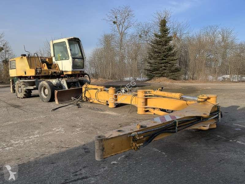 جرافة Liebherr - POUR PIECES