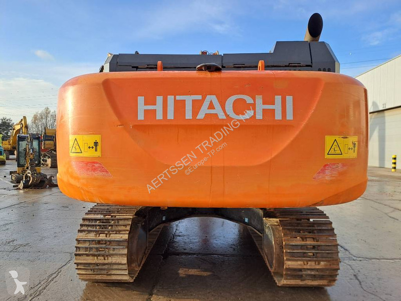 Lopatový nakládač Hitachi 6