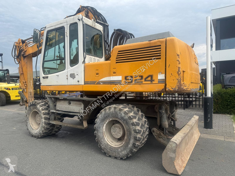 Lopatový nakládač Liebherr A | A/C