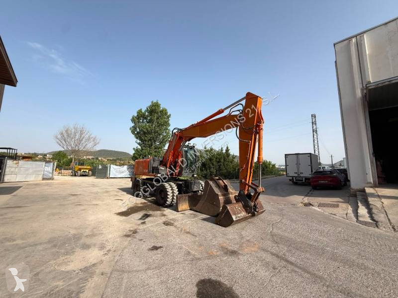 Rýpadlo Hitachi