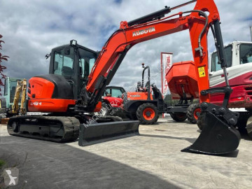 جرافة صغيرة Kubota
