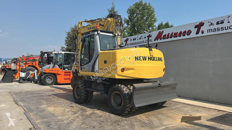 جرافة New Holland WE170C
