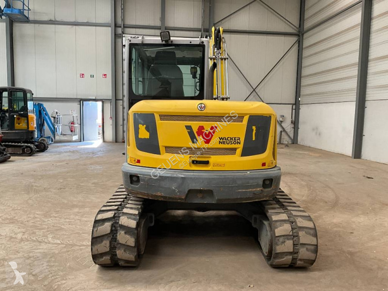 جرافة Neuson EZ 80