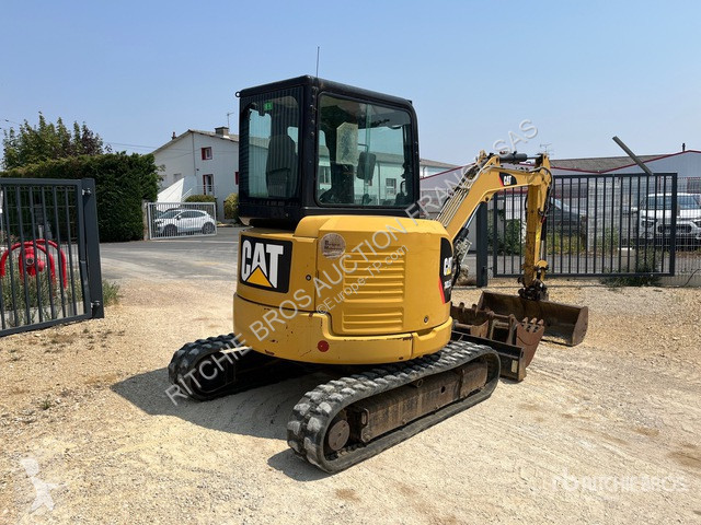 Excavator Caterpillar 3035E