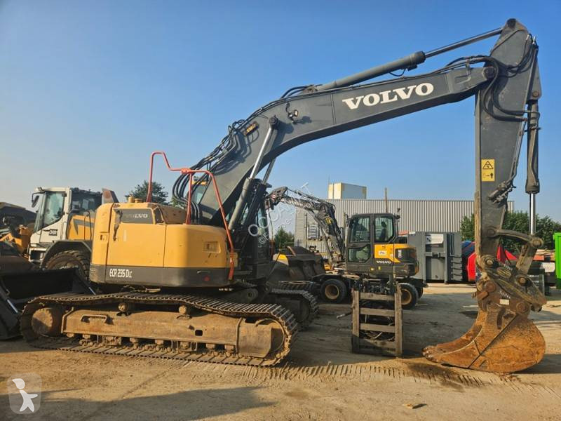 Rýpadlo Volvo ECR 235 DL