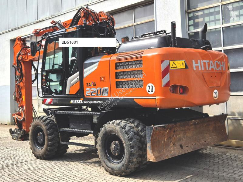 جرافة Hitachi ZX220W-7