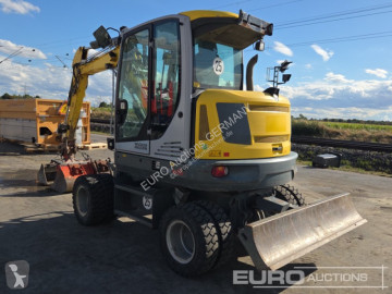 Graafmachine op banden Wacker Neuson